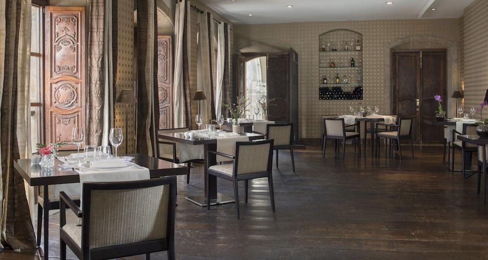 Palacio De Aviles Affiliated By Melia Eksteriør billede The restaurant