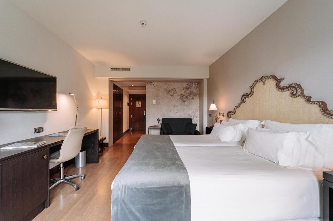 Palacio De Aviles Affiliated By Melia Eksteriør billede A room at the hotel