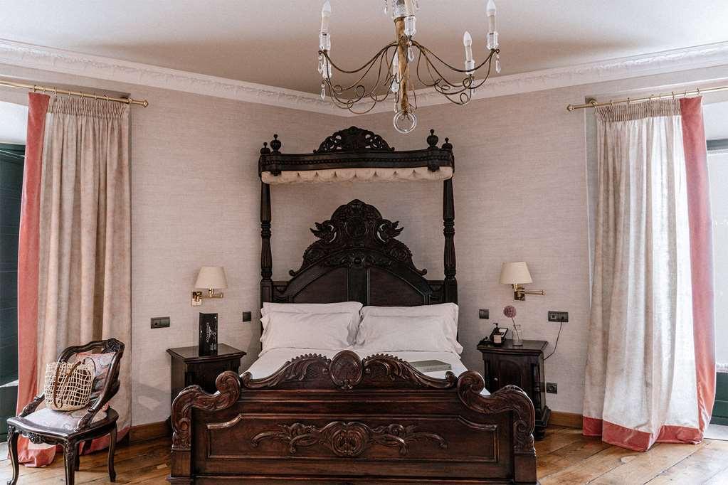 Palacio De Aviles Affiliated By Melia Værelse billede A bedroom at the hotel