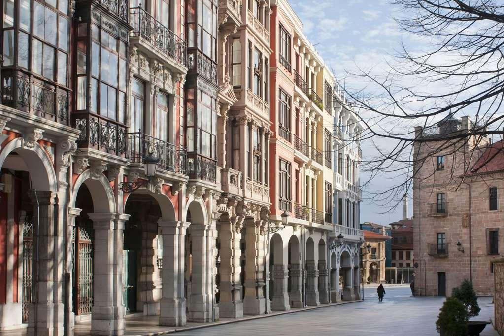 Palacio De Aviles Affiliated By Melia Eksteriør billede The University of Navarra