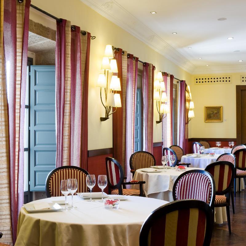 Palacio De Aviles Affiliated By Melia Eksteriør billede Restaurant