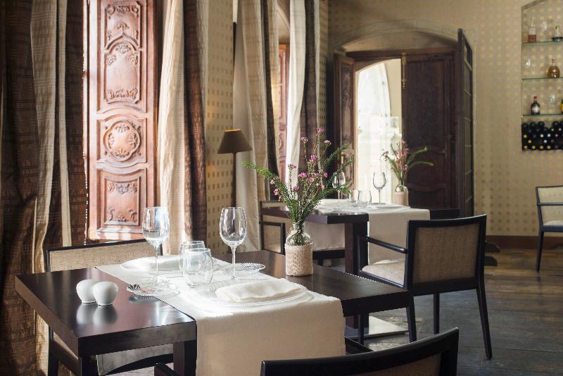 Palacio De Aviles Affiliated By Melia Eksteriør billede Restaurant "La Perruche"